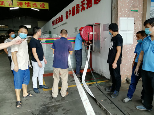 消防栓的使用 消防栓的使用